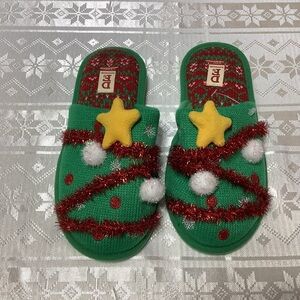 DF by Dearfoams Holiday Christmas Tree Ugly Sweater Scuff Slippers Unisex